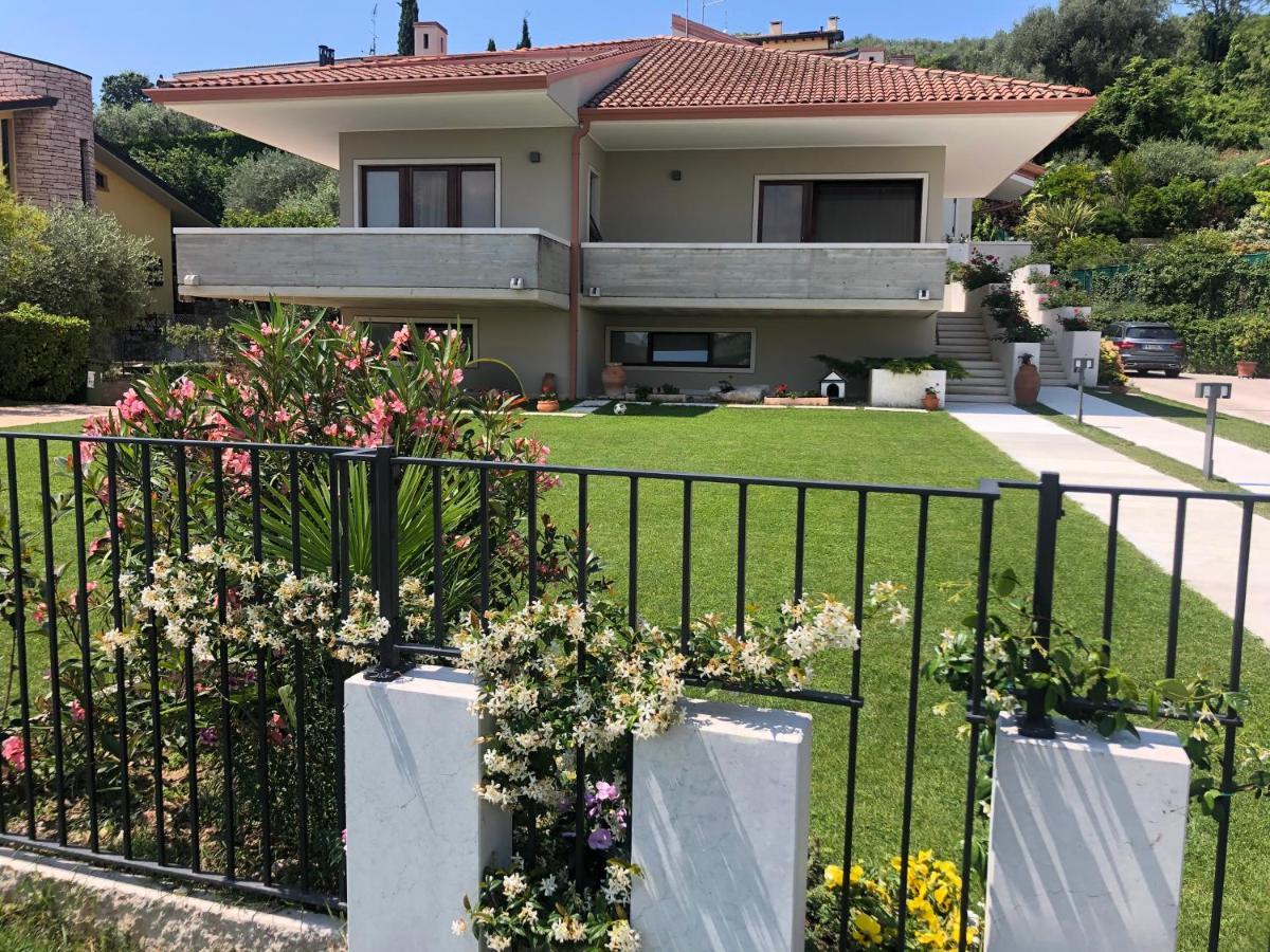 Residenza Villa Leonida SantʼAmbrogio di Valpolicella Екстериор снимка